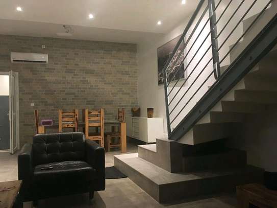 Belle villa duplex avec piscine privée à Mermoz image 12
