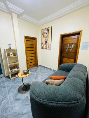 CHAMBRE MEUBLÉE PRIVÉE DE STANDING image 3