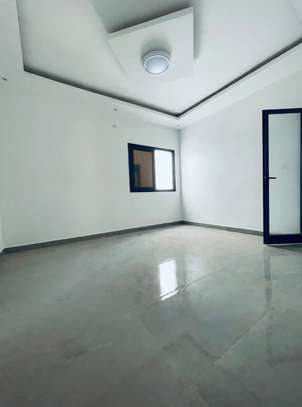 Studio moderne aux Parcelles Assianies image 3
