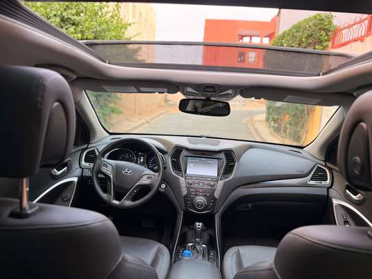 Hyundai Santa Fe limited image 4