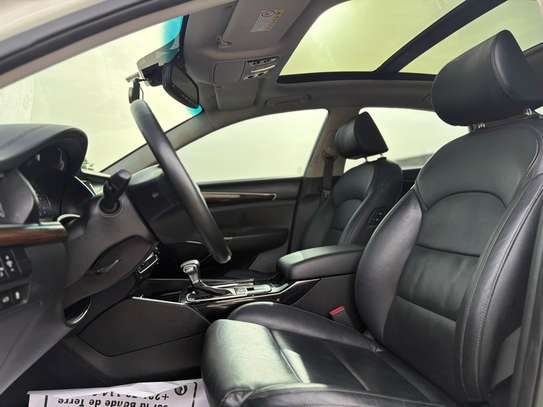 KIA K7 image 8