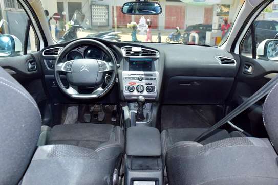 Citroën C4 2018 image 9