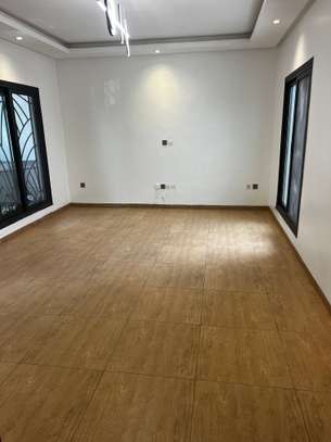 Très joli Apt F4 à la cité ISRA 2 image 2