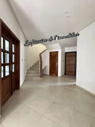 Villa à vendre – Mamelles, Cité Cheikh Amar image 7