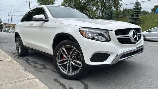 Mercedes Benz GLC 300 coupe image 4