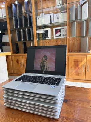 HP ELITEBOOK 840 G6 image 2