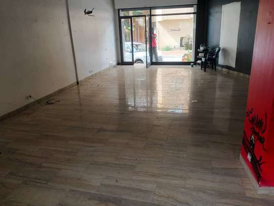 MAGASIN A LOUER A NGOR ALMADIES image 3