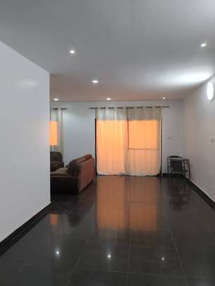 Bel appartement à vendre maristes image 3