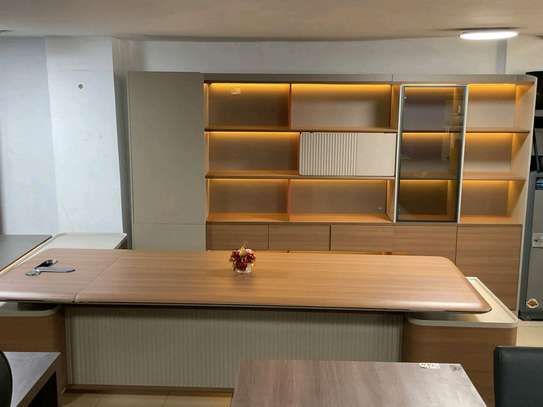 Tables de bureau DG image 10