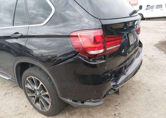 BMW X5 sous douane image 7