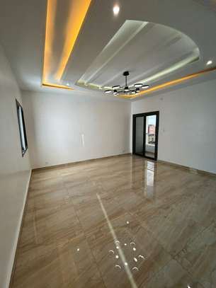 Superbe Studio à louer à la zone de captage image 10