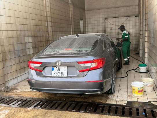 Honda accord 2018 image 2
