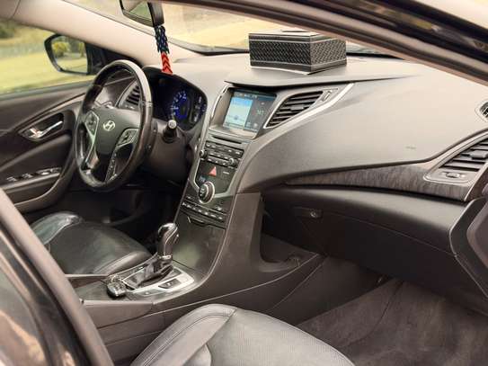 HYUNDAI GRANDEUR 2015/16 image 9