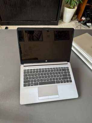 Hp ryzen 3 / 2gb gpu / 8gb ram / ssd 256 ordinateur image 4