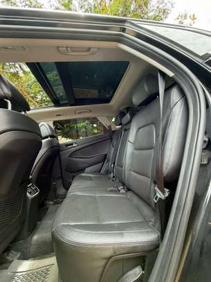 Hyundai Tucson image 9