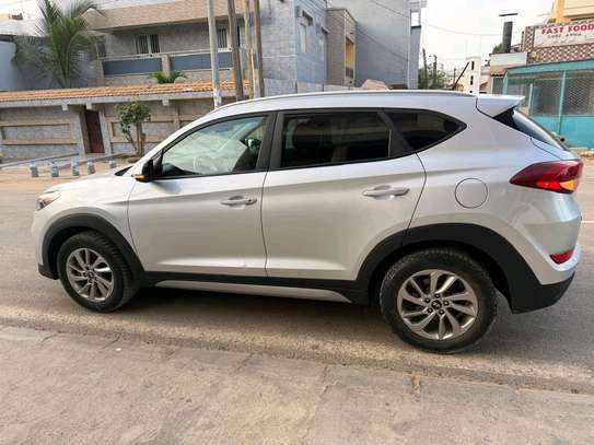 Hyundai tucson SE 2017 automatique ésance 4 cilinder 2.0 image 11