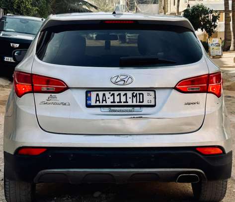 HYUNDAI SANTA FE 2015 image 9