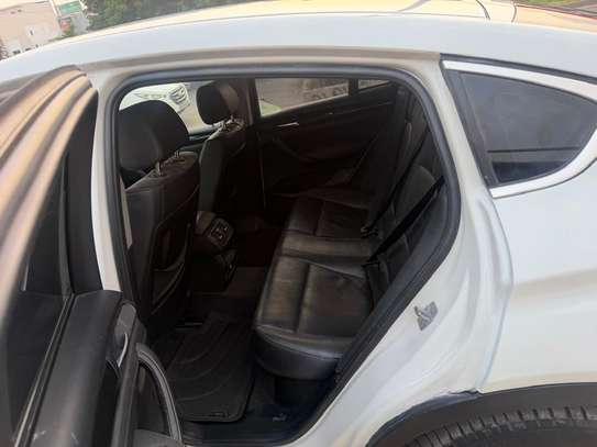 BMW X4 2016 image 9