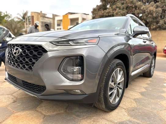 Hyundai Santa Fe Luxury image 3