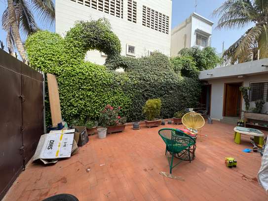Maison à louer à Mermoz Sotrac image 3