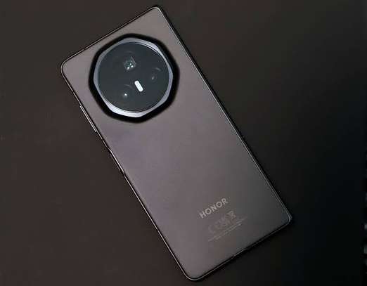 Honor Magic Fold V3 image 2