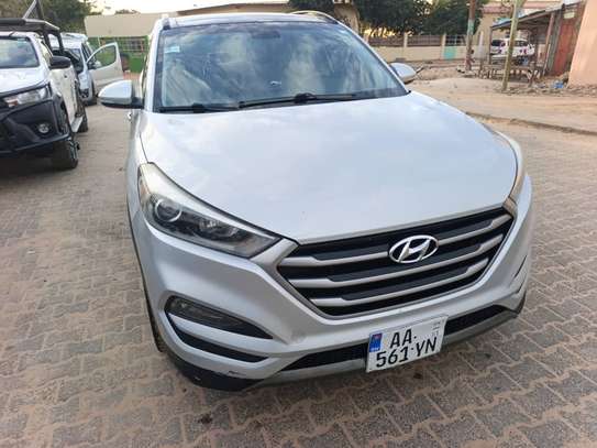 HYUNDAI TUCSON 2018 image 2