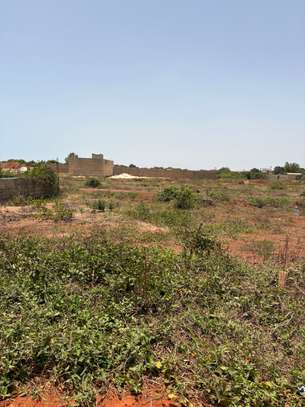Bambilor - Terrain nu viabilisé à vendre image 4