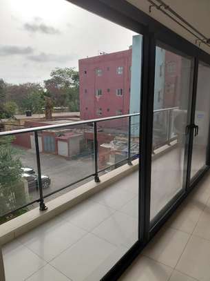 Appartement F3 à louer à Fann hock image 5