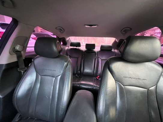 Hyundai Grandeur HG 300 Annee 2016 image 4