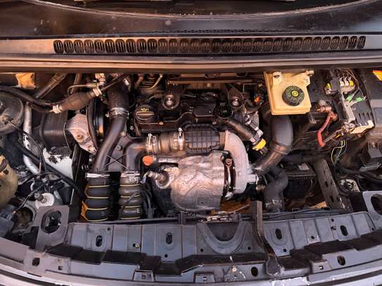 Peugeot 3008 diesel image 15