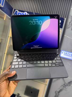 iPad Pro M1 11 Pouces 2To avec Clavier image 4