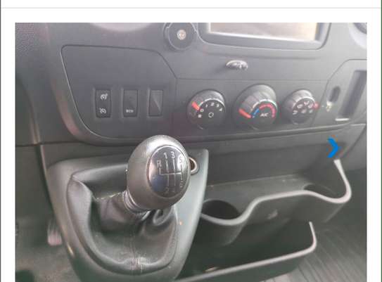 Fourgon Renault Master 2018 image 4