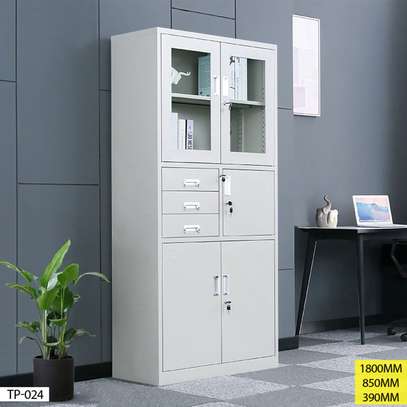 Armoire métallique 180 cm gris clair 5 étagères verrou image 3