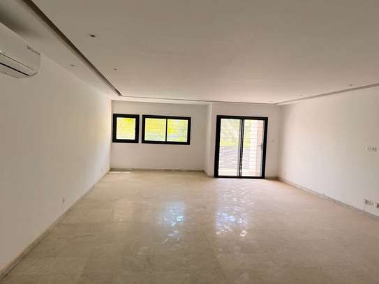 Appartement f4 à louer aux Almadies image 9