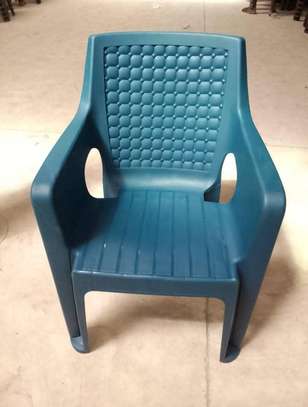 Chaise plastique  robuste image 3