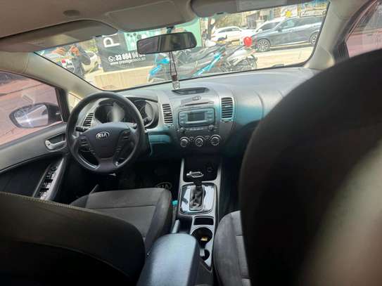 LOCATION DE VOITURE KIA FORTE 2017 image 4