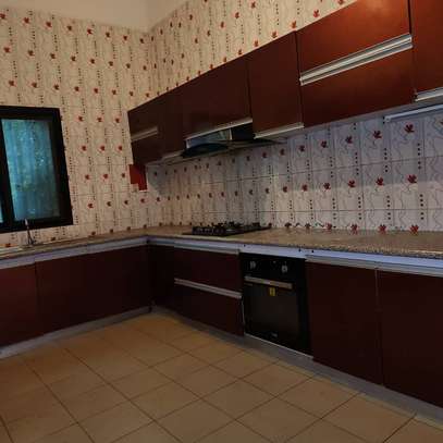 Magnifique Appartement F3 ou F4 à vendre corniche Ouakam image 4