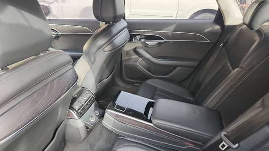 Audi A8L diesel 2021 image 12