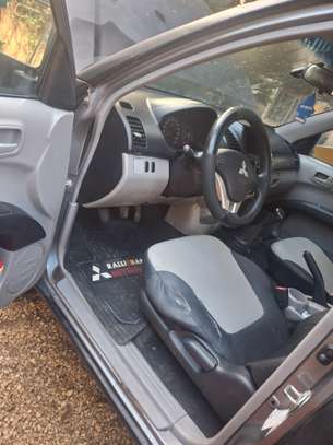 Mitsubishi L200 2014 image 2