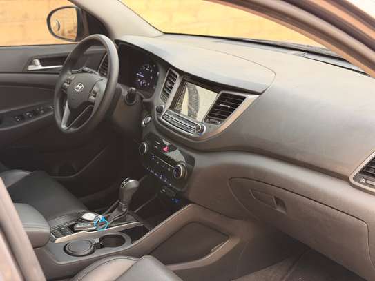HYUNDAI TUCSON DIESEL 2016/17 image 11