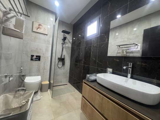 Appartement Meublé F4 à louer à fan résidence image 10