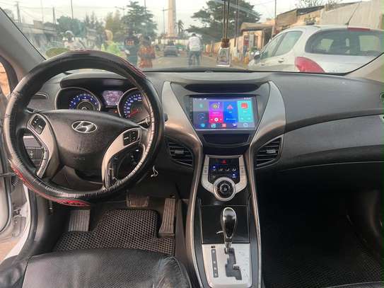 Hyundai avante image 4