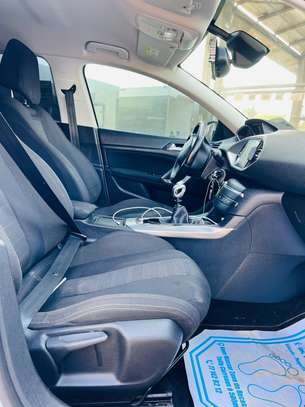 PEUGEOT 308 2016 image 11