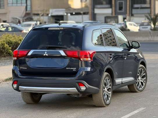 Mitsubishi Outlander SEL 7 places 4 cylindres image 12