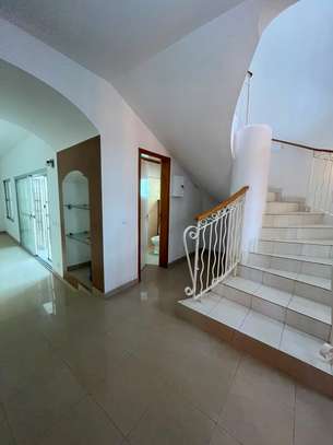 MAISON à VENDRE à NGOR VIRAGE image 2