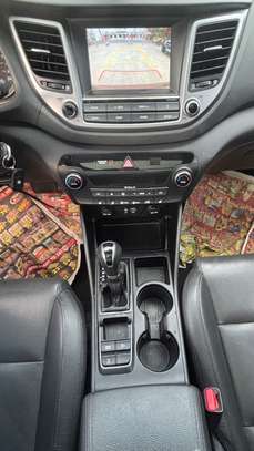 HYUNDAI TOUCSON VENAT image 9