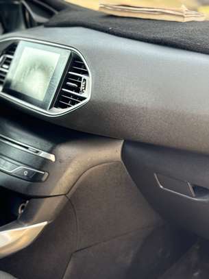 Peugeot 308 automatique gasoil image 6