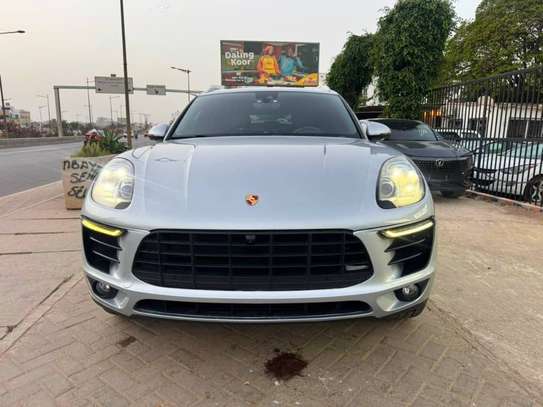 Porsche macan 2018 image 2