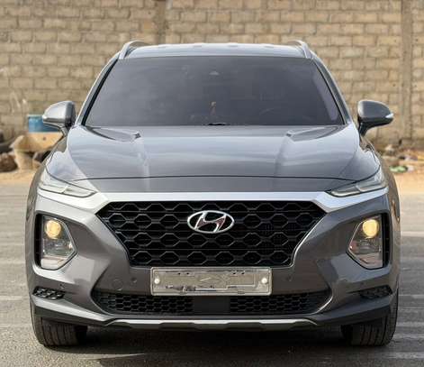 Hyundai Santafe 2019 image 2