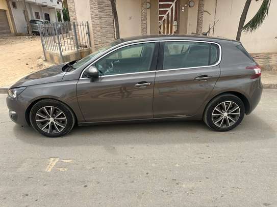 Peugeot 308 t9 image 2